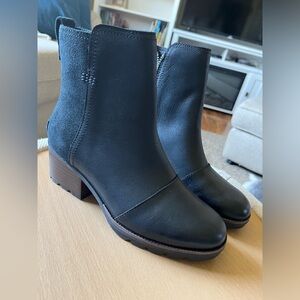 Sorel Cate boots. Black. Brand new, never worn except trying on at home.
